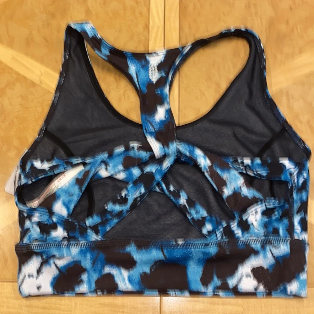 NWT!! Free People Yoga Ashford Synergy Crop Top / Sports Bra Size Medium